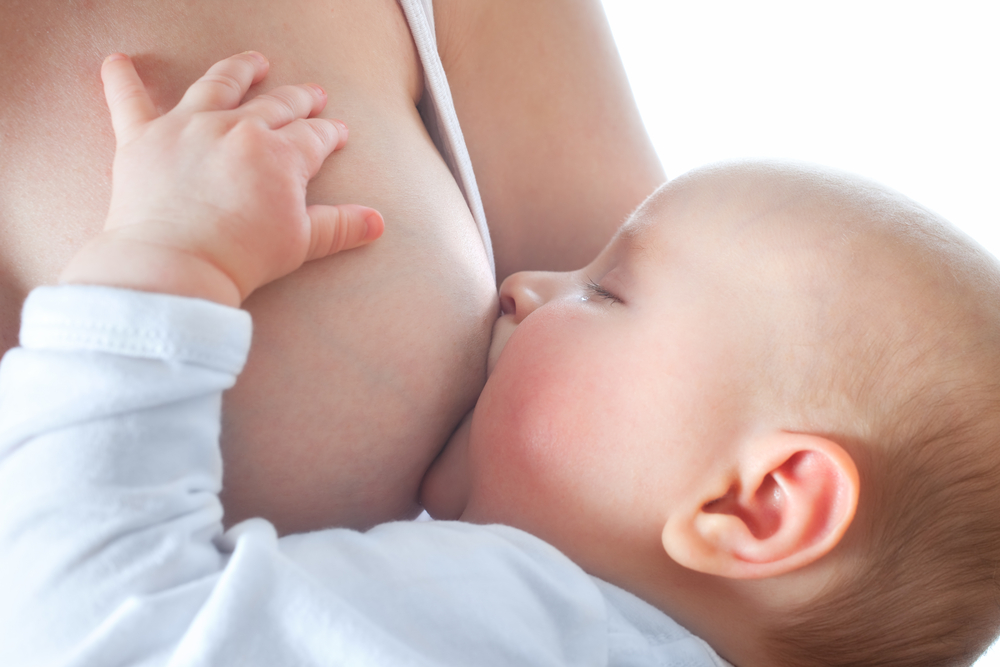 Pezoneras de lactancia: ¿para qué sirven y qué beneficios tiene para tu  bebé?